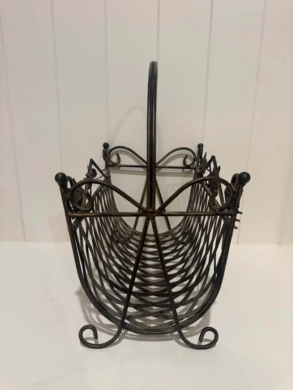 Vintage Italian Tole Leaf Magazine Holder Metal Basket